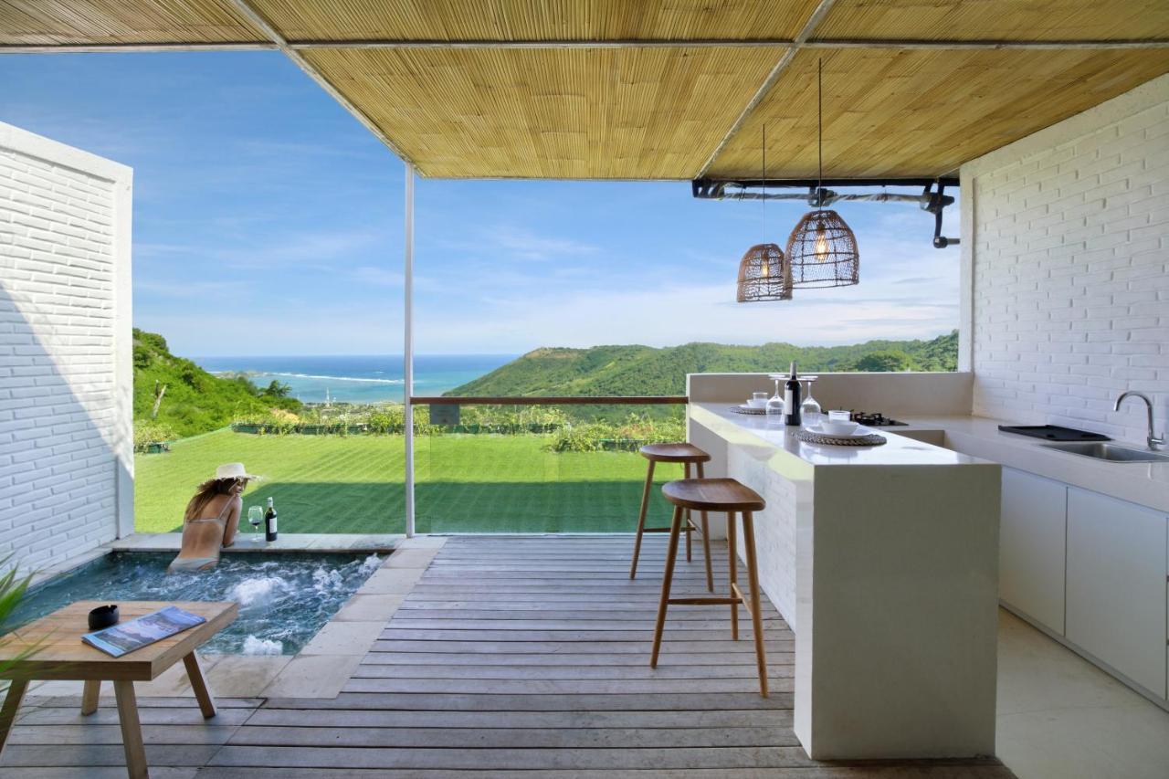 Telescope Resort Lombok Kuta  エクステリア 写真